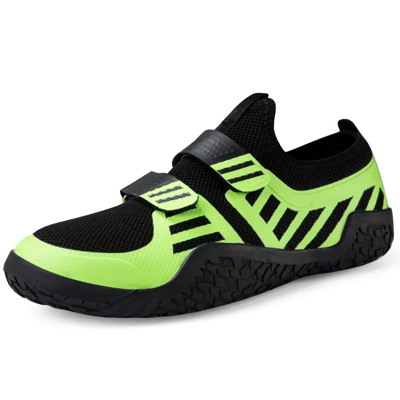 chaussures de musculation à semelles plates parfaites pour les squats et les deadlifts